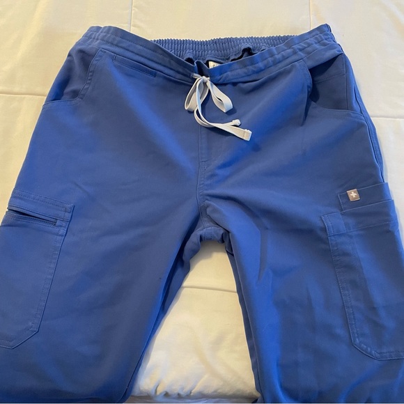 Figs Scrub Set - Picture 8 of 8